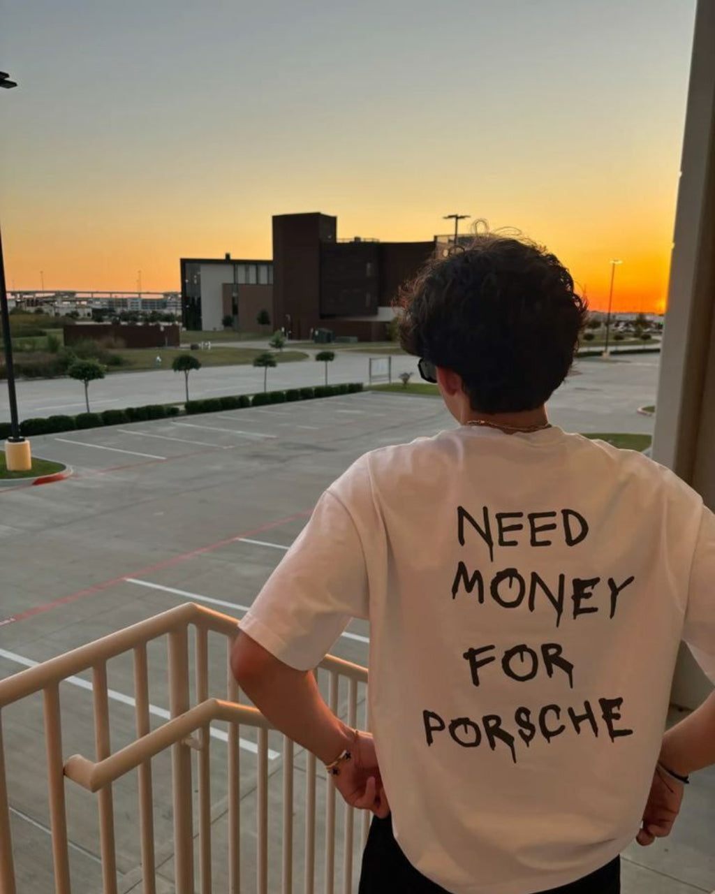 T-shirt Need Money for Porsche | ML Edition